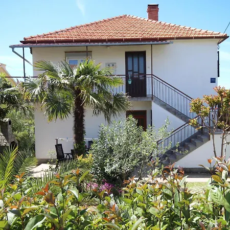 Comfortable Apartmentzadar Borikup To 5 Persons Apartment