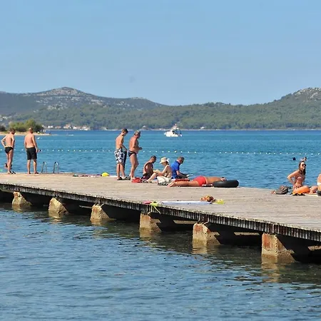 Comfortable Apartmentzadar Borikup To 5 Persons Apartment *